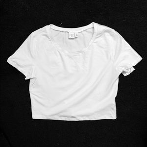 Casual crop T-shirt